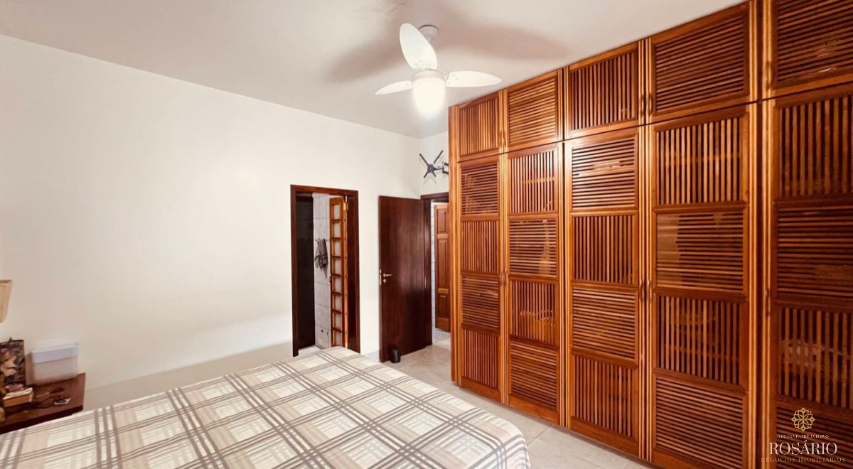 Casa com edicula à venda no jardim samambaia em ubatuba