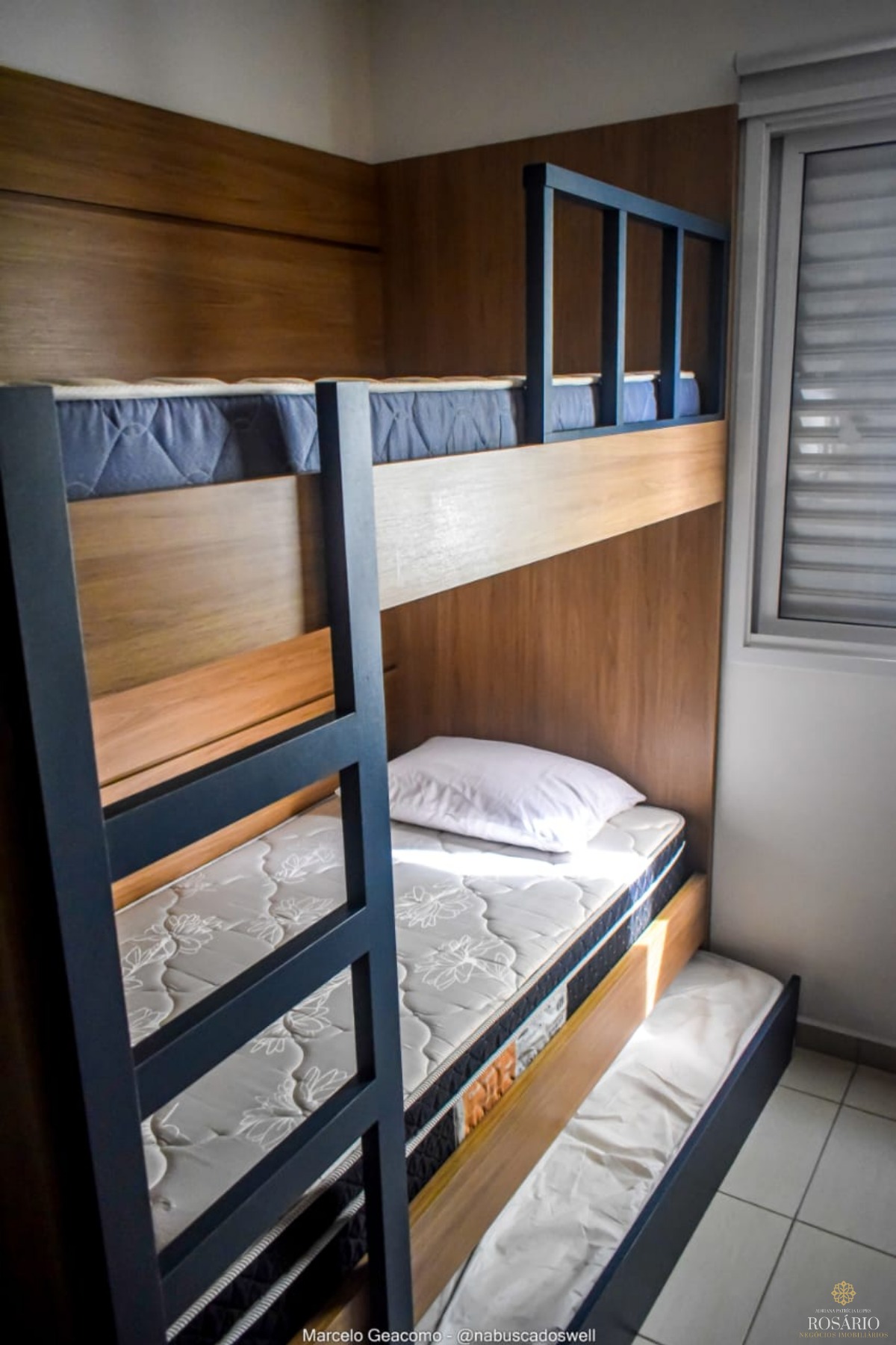 Otimo apartamento de 3 dormitórios no itaguá com 2 vagas de 