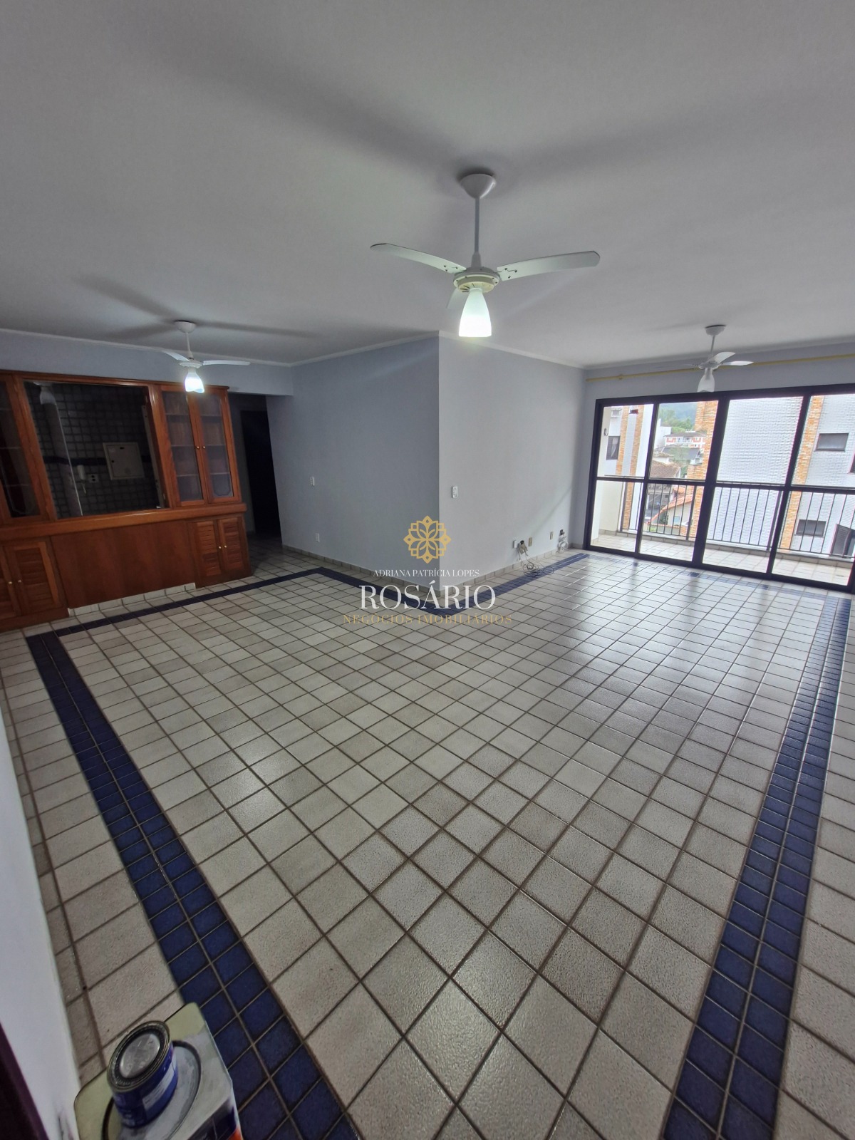 Apartamento de 03 dormitórios no centro disponível para loca