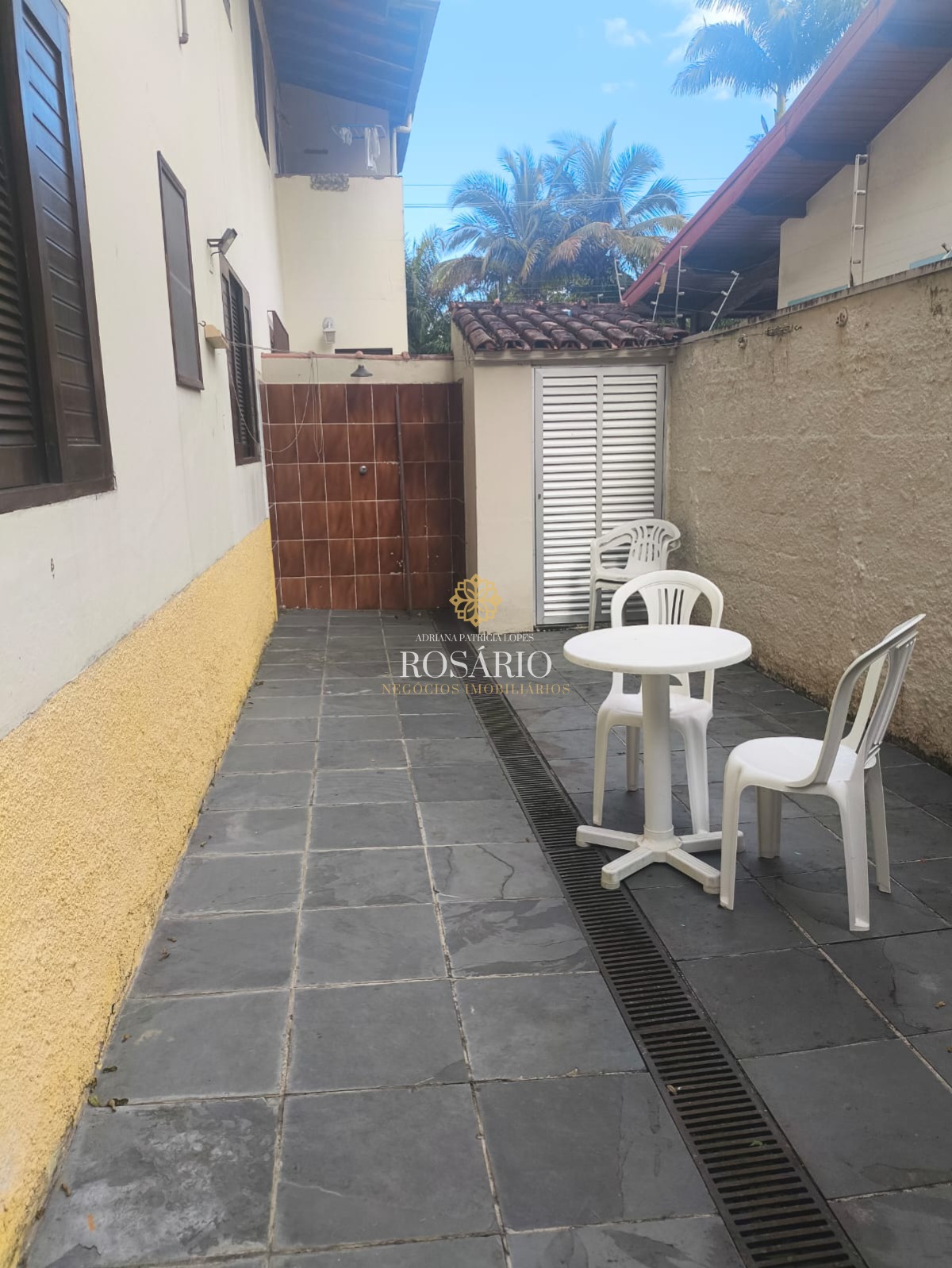 Apartamento mobiliado à venda em ubatuba.