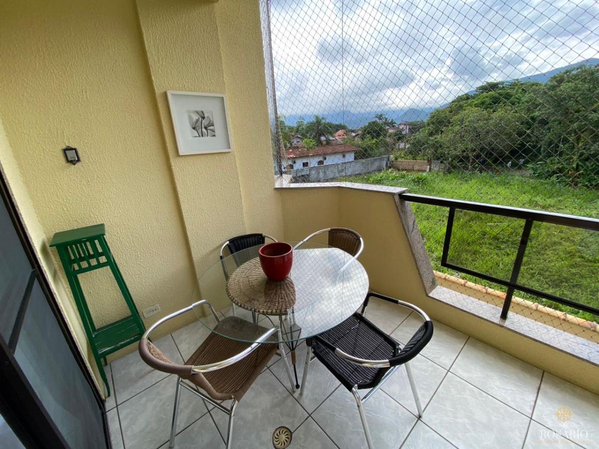 Apartamento com 2 dormitórios e varanda gourmet na barra da 