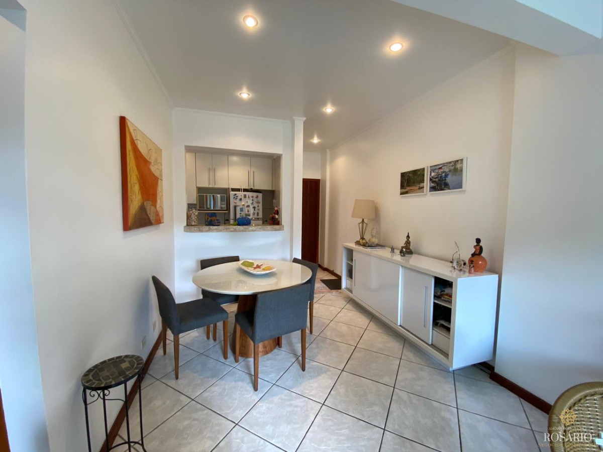 Apartamento com 2 dormitórios e varanda gourmet na barra da 