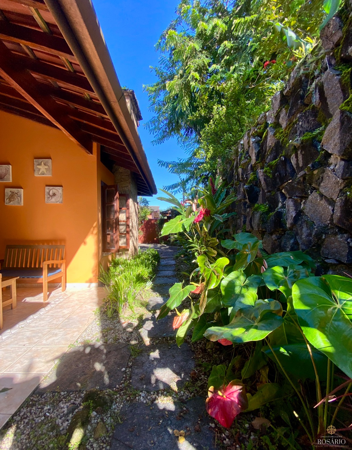 Casa para locação definitiva em ubatuba - parque vivamar