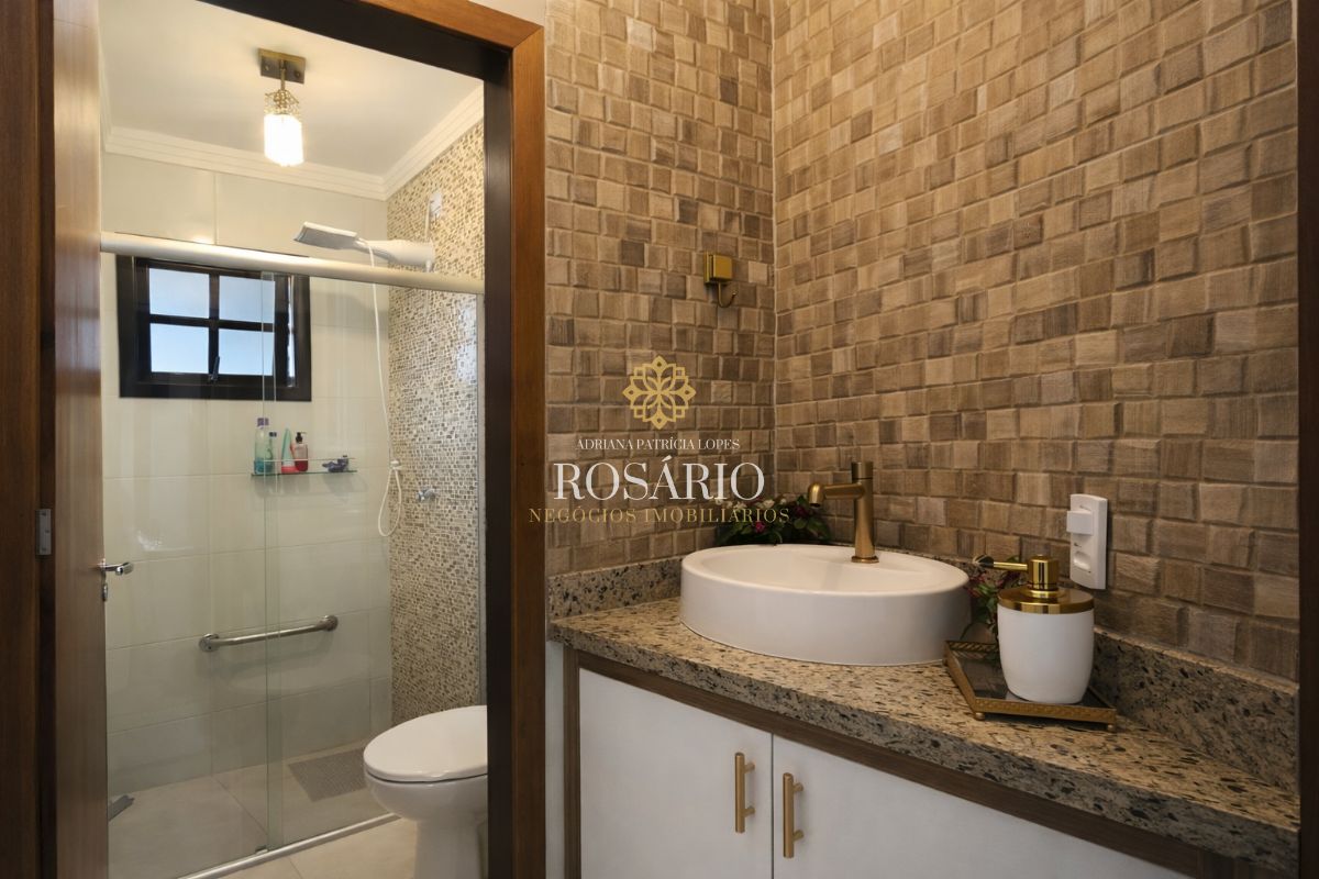 Casa impecável com piscina e 2 dormitórios edícula. Seu refú