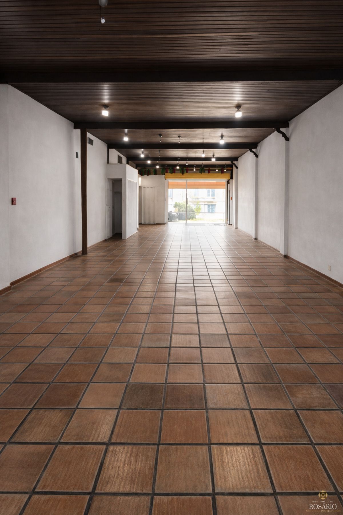 Ponto comercial no centro de ubatuba -localização estratégic - foto 2