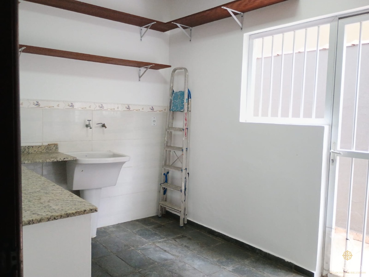Casa ampla excelente potencial moradia e investimento - foto 4