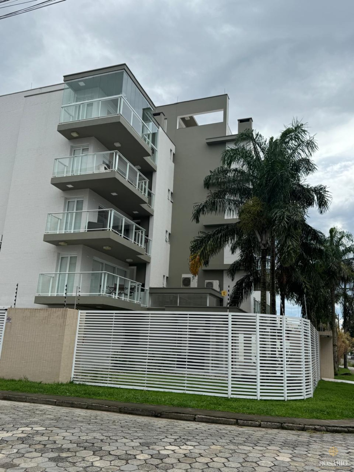 Apartamento 2 dormitórios sendo 1 suíte - aluguel definitivo