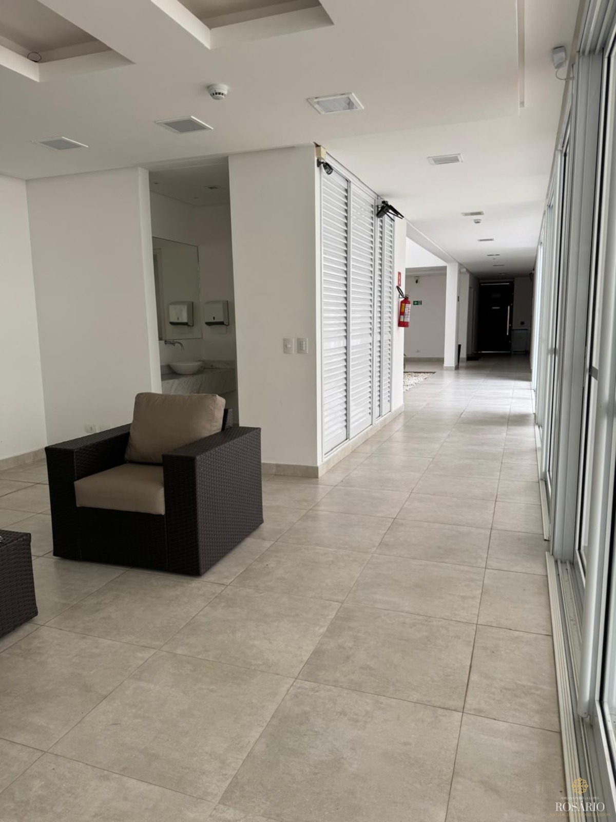 Apartamento 2 dormitórios sendo 1 suíte - aluguel definitivo