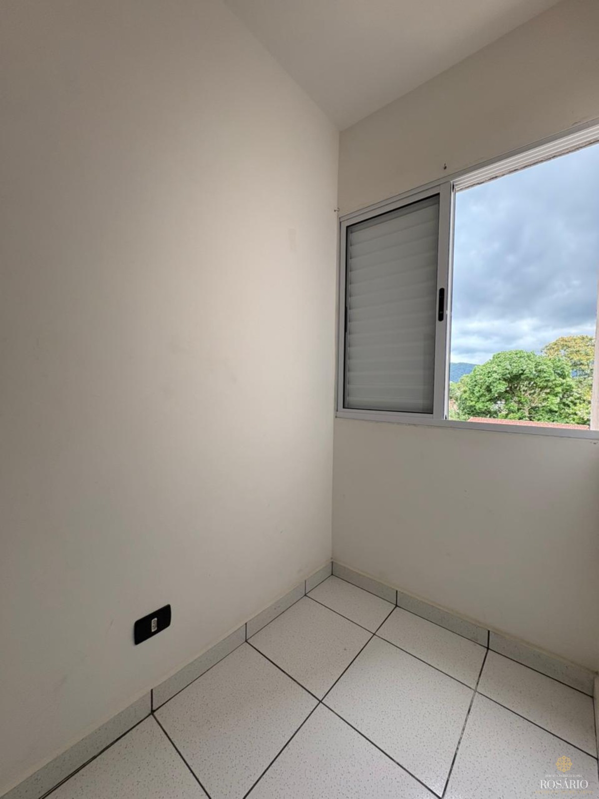 Apartamento a venda de 02 quartos no centro de ubatuba - foto 9