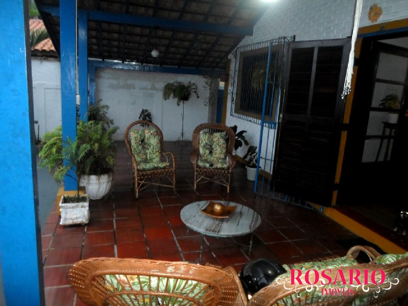 Excelente casa com piscina, próximo aquário comporta ate 12 