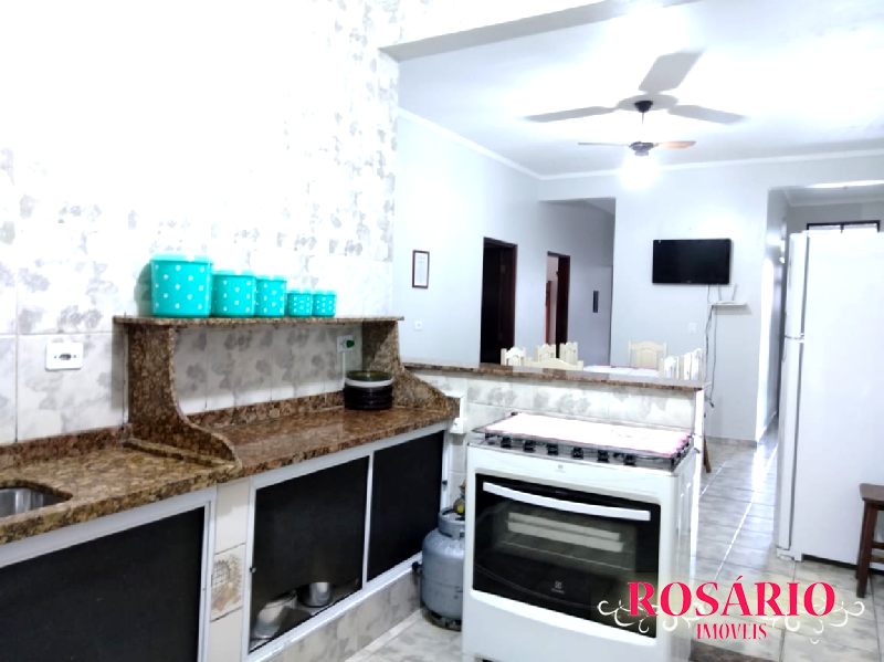 Apartamento com Quatro Dormitórios Na Praia Grande