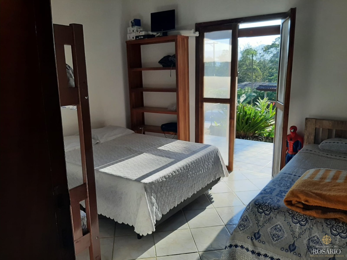 Casa deliciosa em ubatumirim próximo ás praias e cachoeiras!