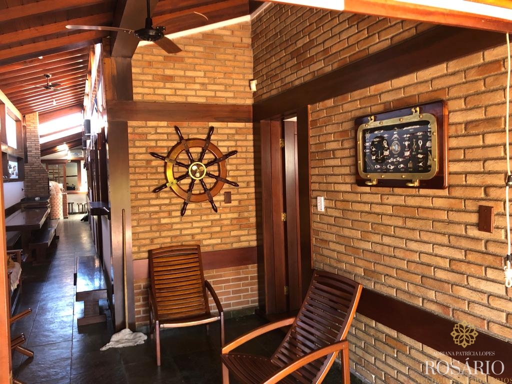 Linda Casa No Bairro Pereque-açú!