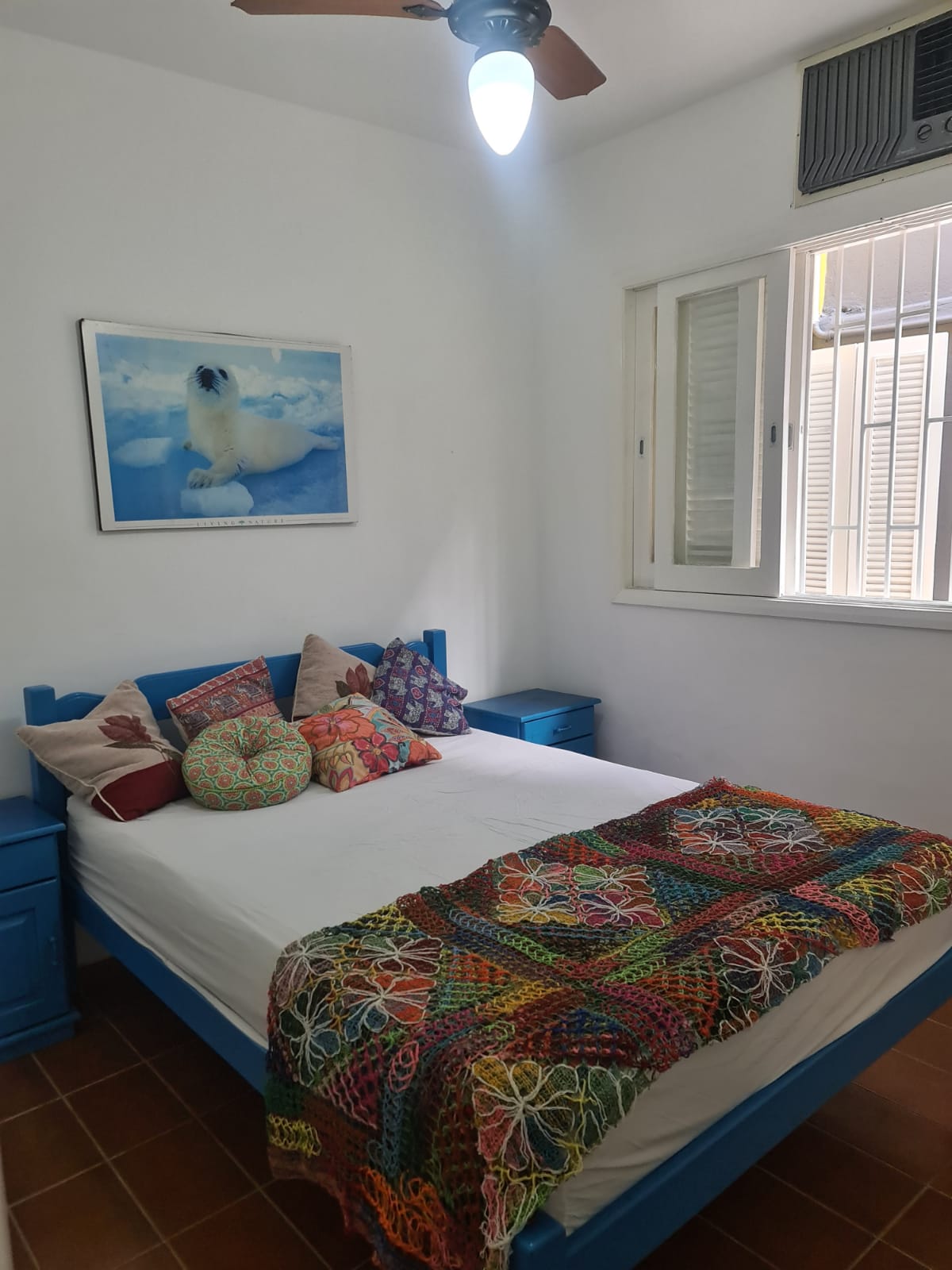 Casa com piscina no itaguá.