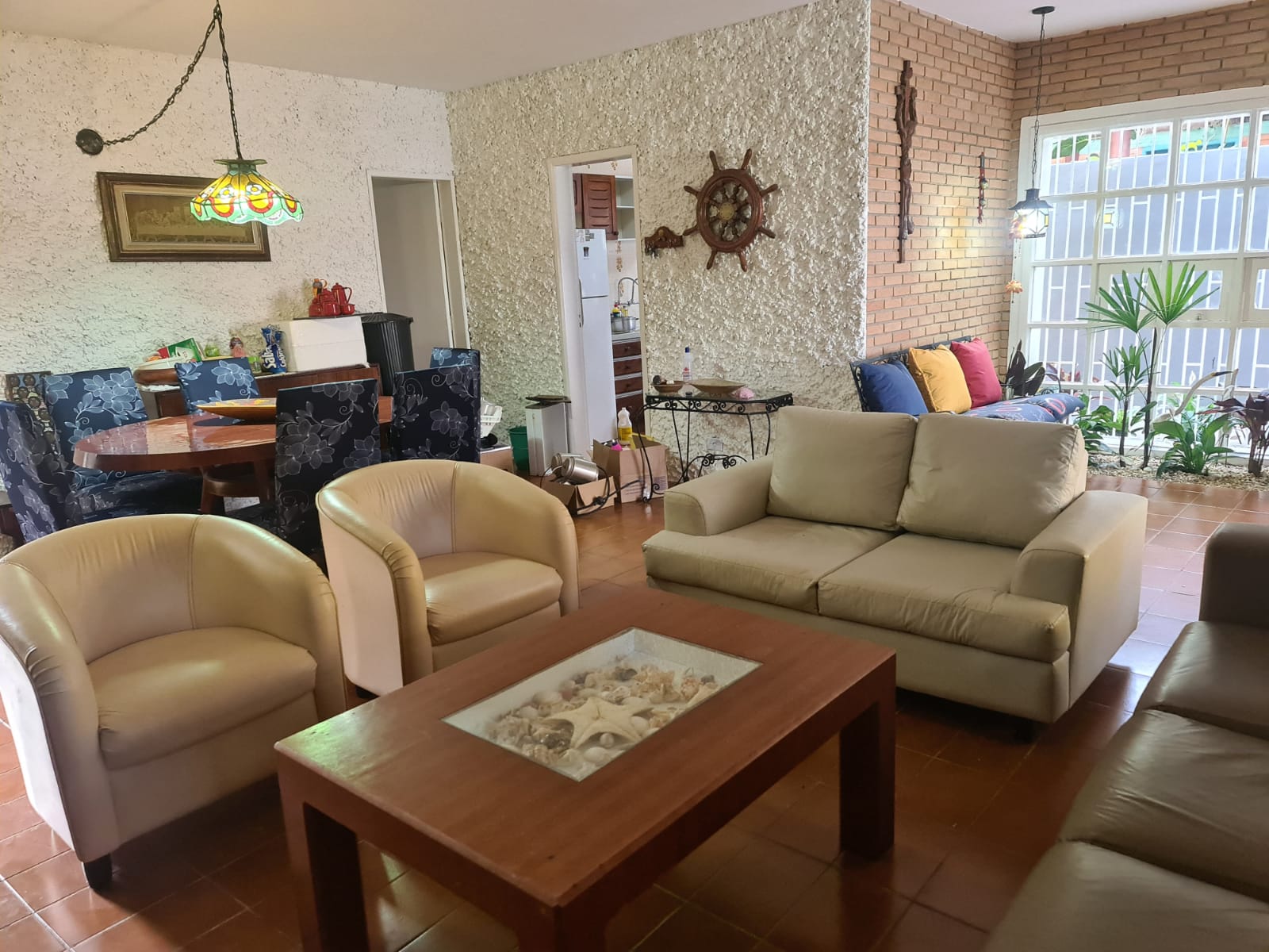 Casa com piscina no itaguá.