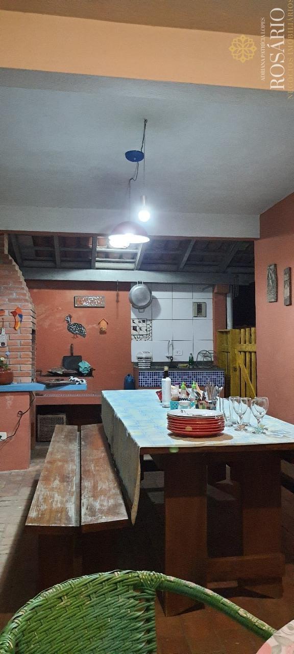 Casa com varanda gourmet mais edícula no silop