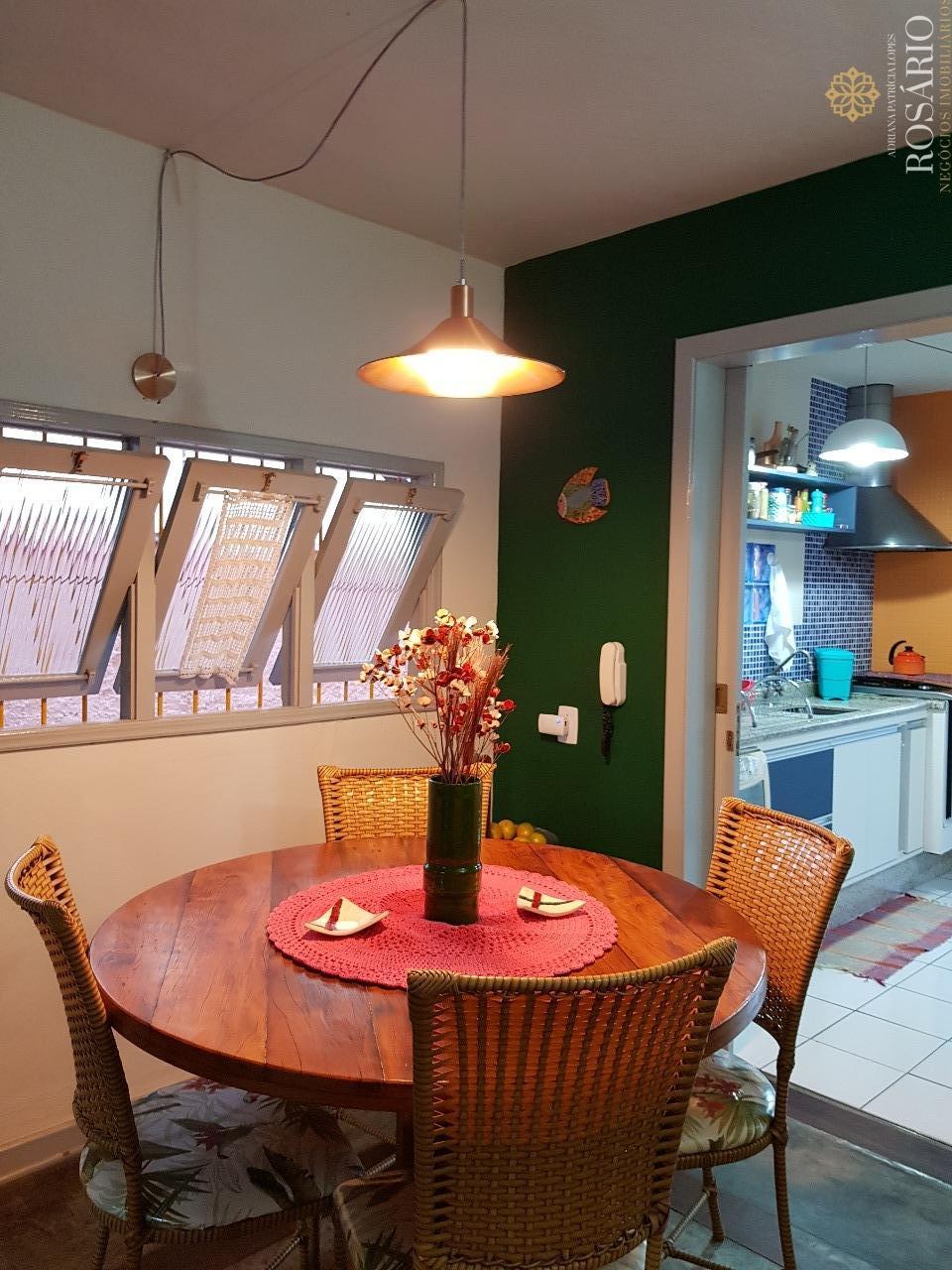 Casa com varanda gourmet mais edícula no silop