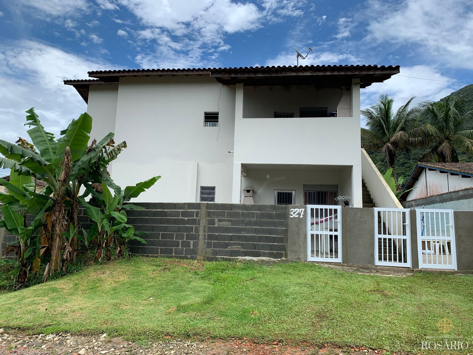 Sobrado com 4 Casas Na Lagoinha