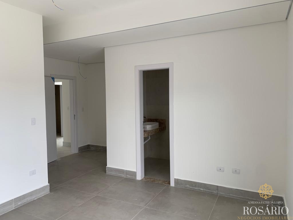 Cobertura duplex vista prara o mar em itaguá.