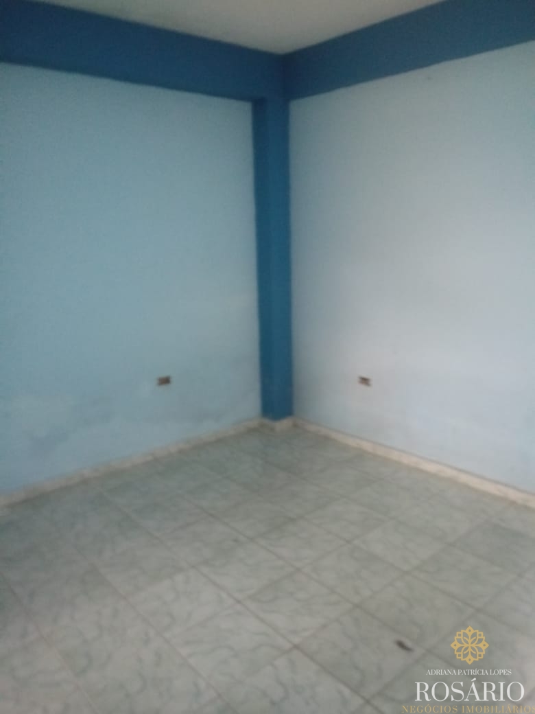 Casa com 2 dormitórios no mato dentro.