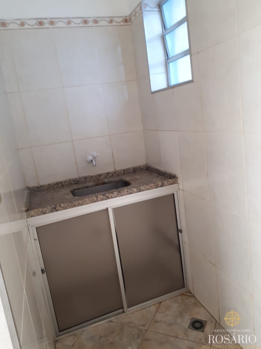 Ponto comercial com total de 440m² no centro.