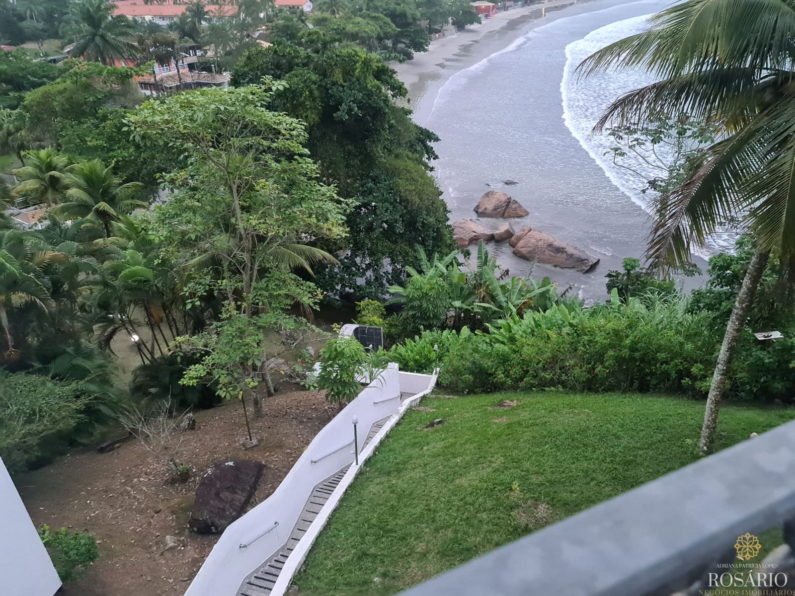 Apartamento com 1 dormitórios vista mar nas toninhas.