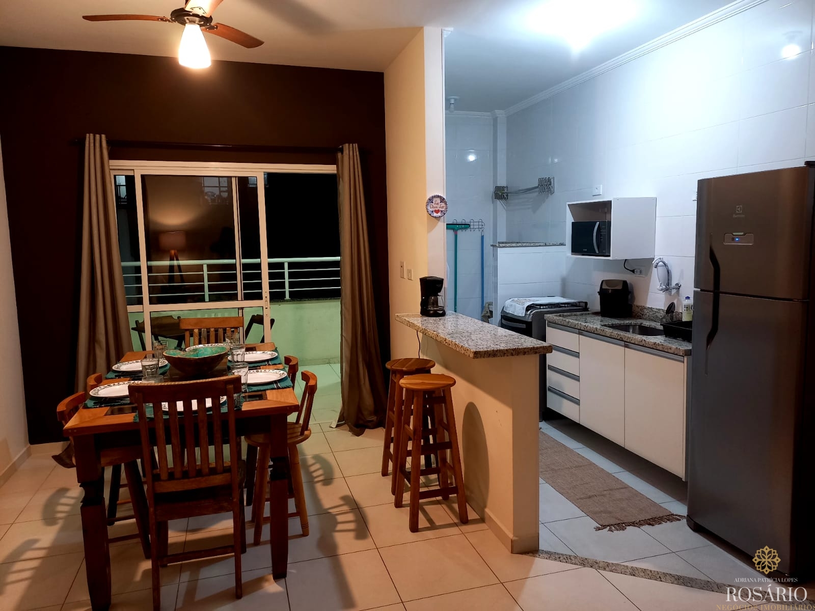 Apartamento com varanda gourmet no itaguá.