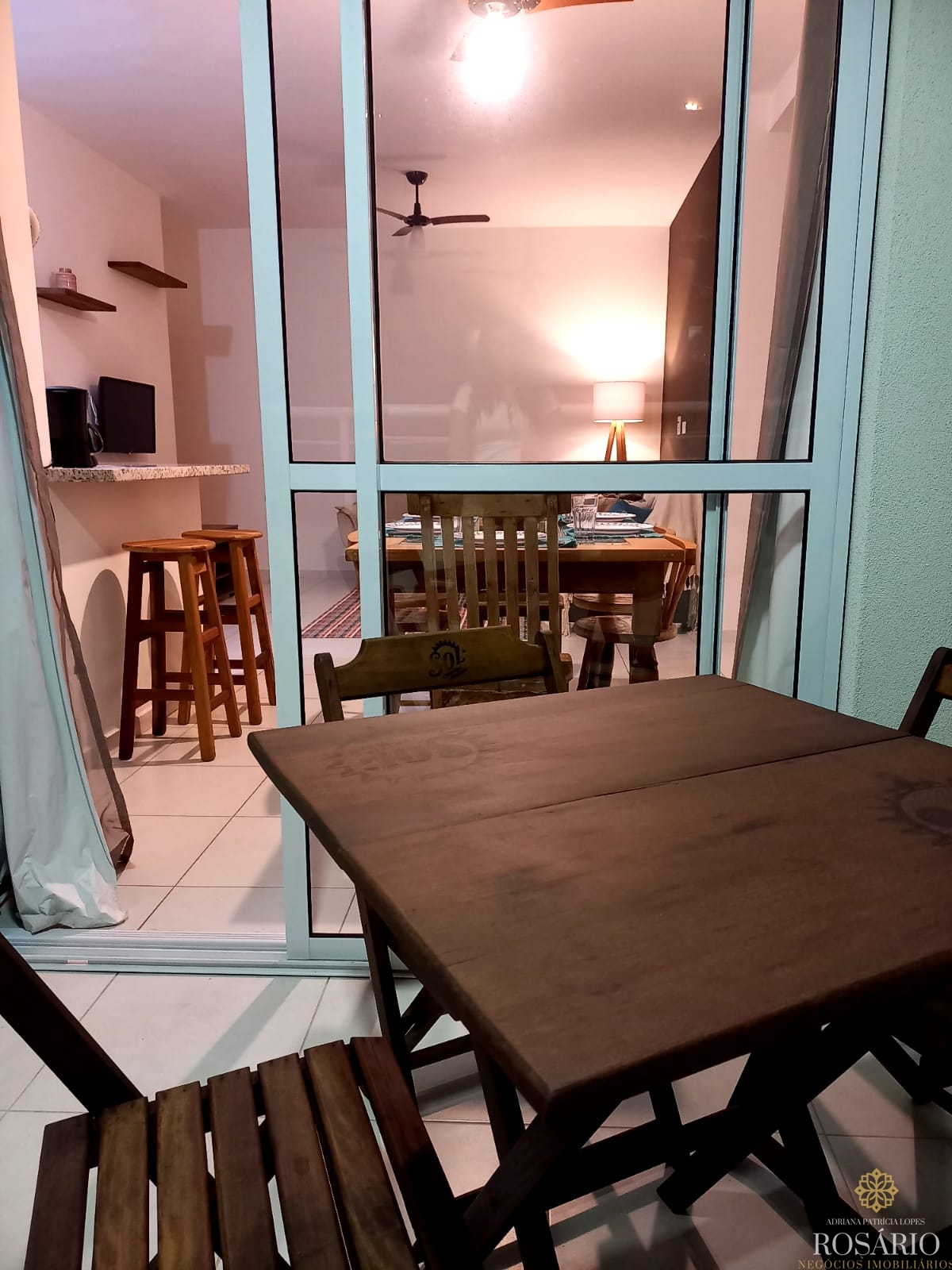 Apartamento com varanda gourmet no itaguá.
