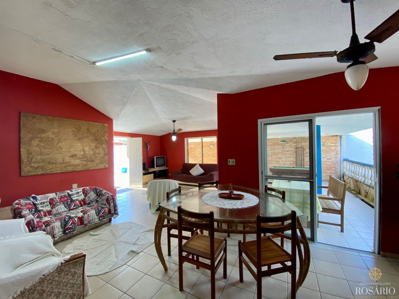 Casa com 7 dormitórios na praia grande.