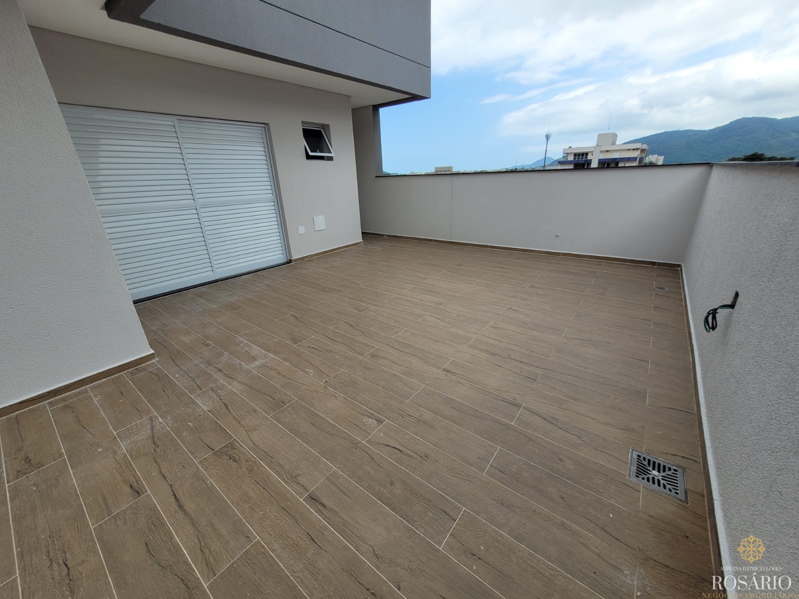 Cobertura no centro de ubatuba com total de 140m².