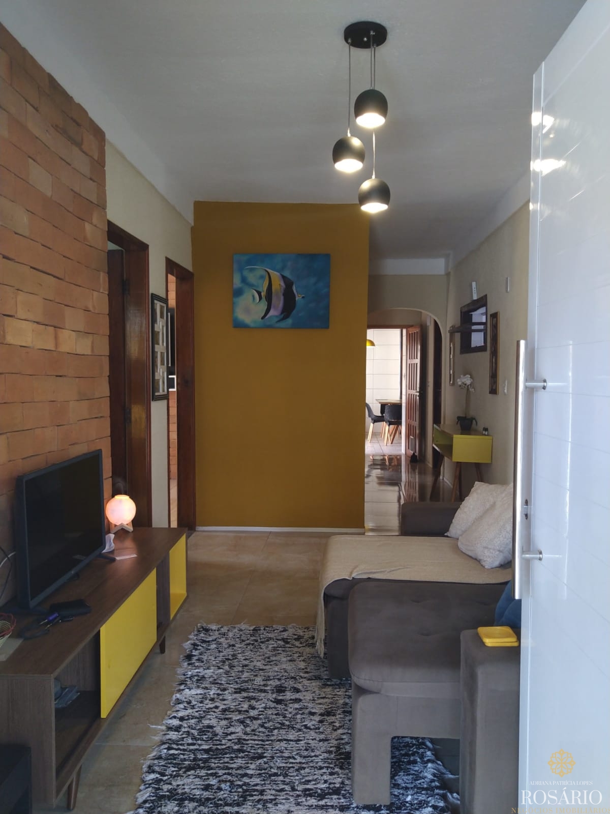 Casa à Venda com 02 Dormitórios