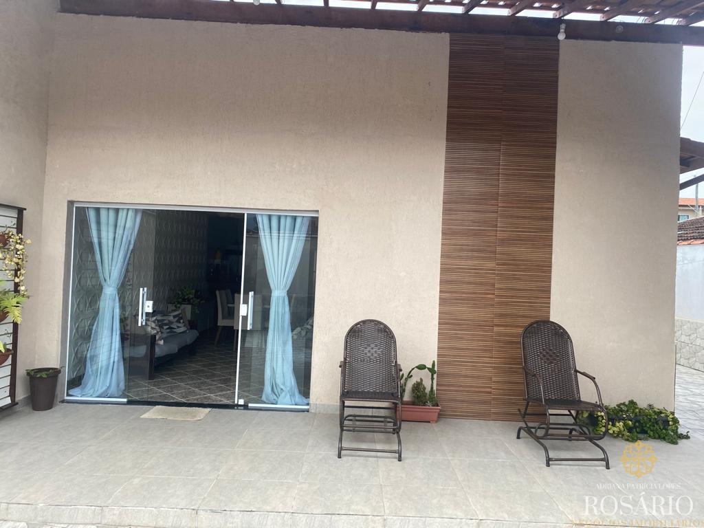 Casa com Edícula No Pereque Açu