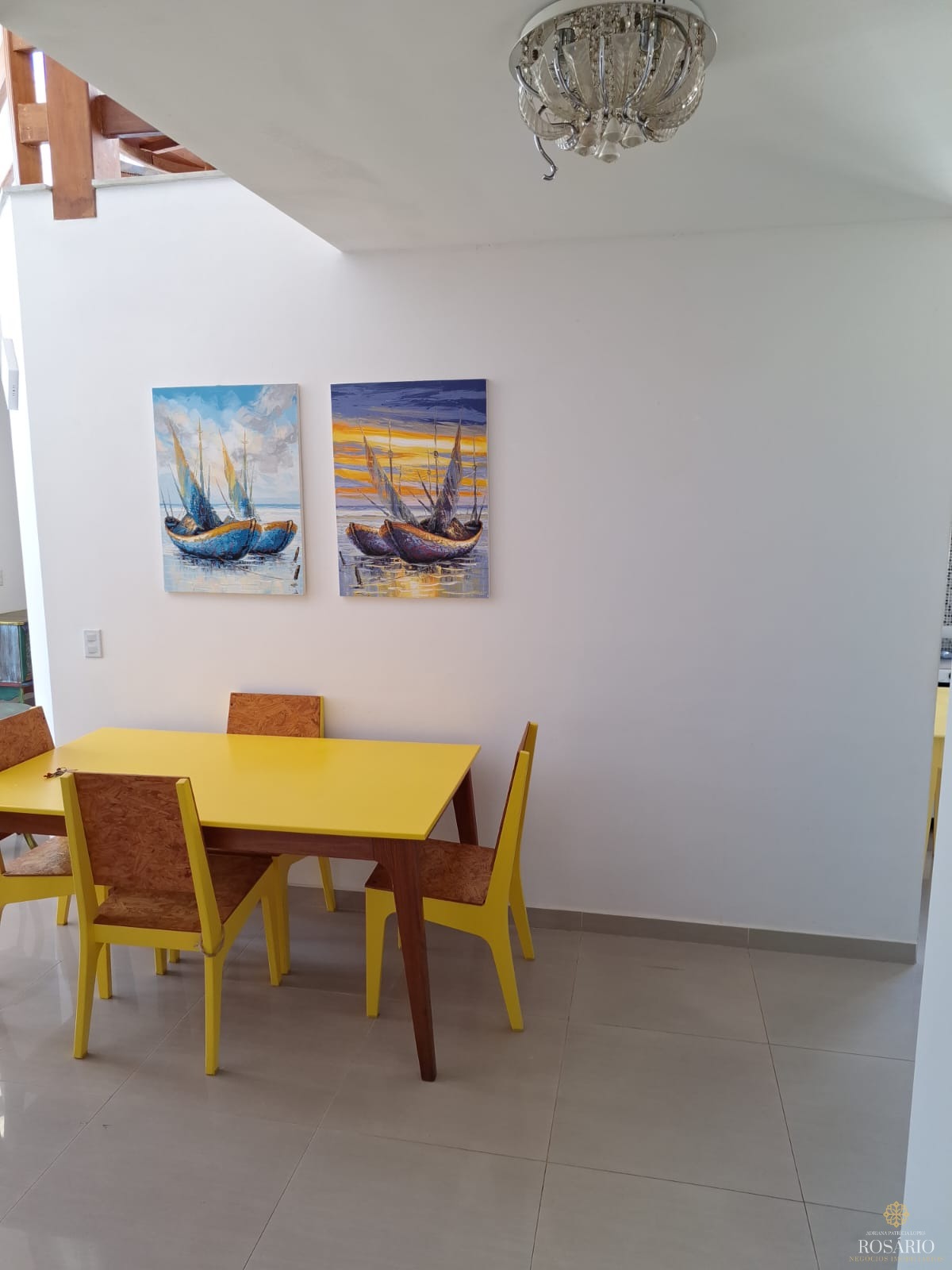 Duplex em ubatuba de 4 dorm e piscina, 300m2