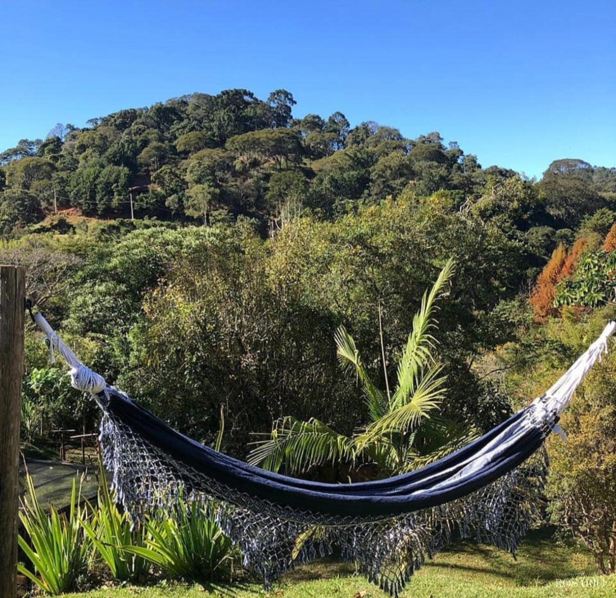 Pousada na serra da mantiqueira à venda.