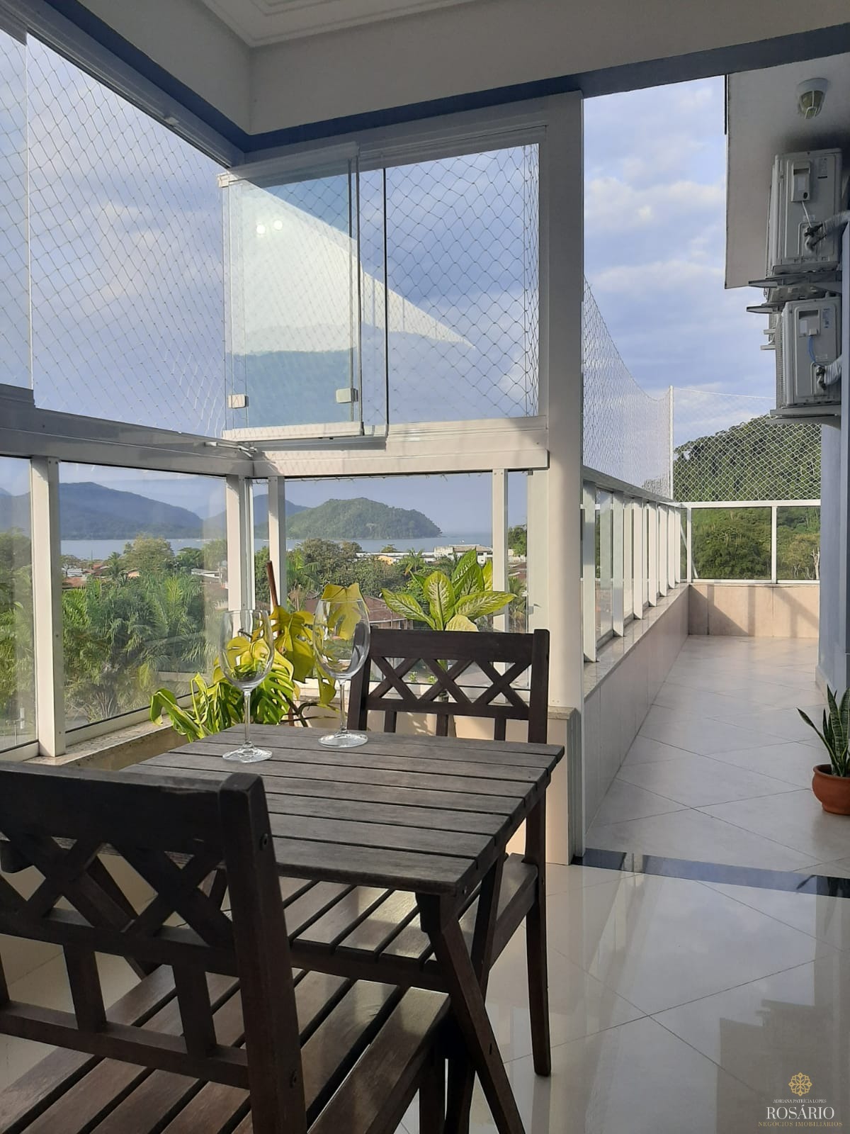 Cobertura com Vista Mar