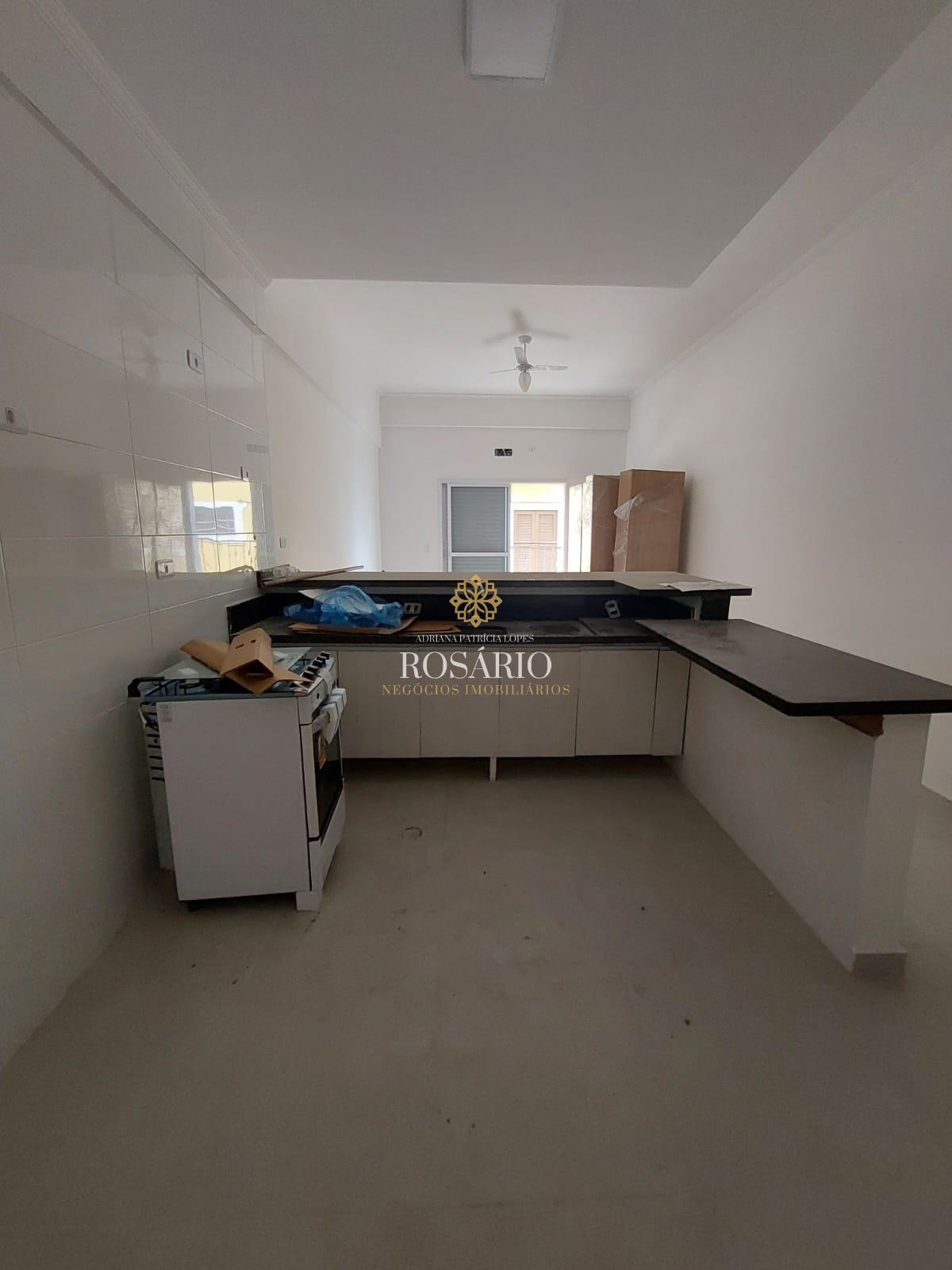 Apartamento de 1 dormitório frente mar para locação na praia