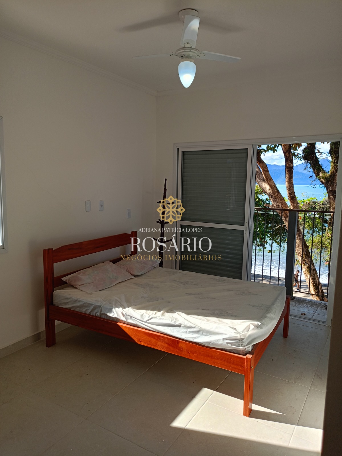 Apartamentos frente mar em ubatuba - itaguá para locação tem