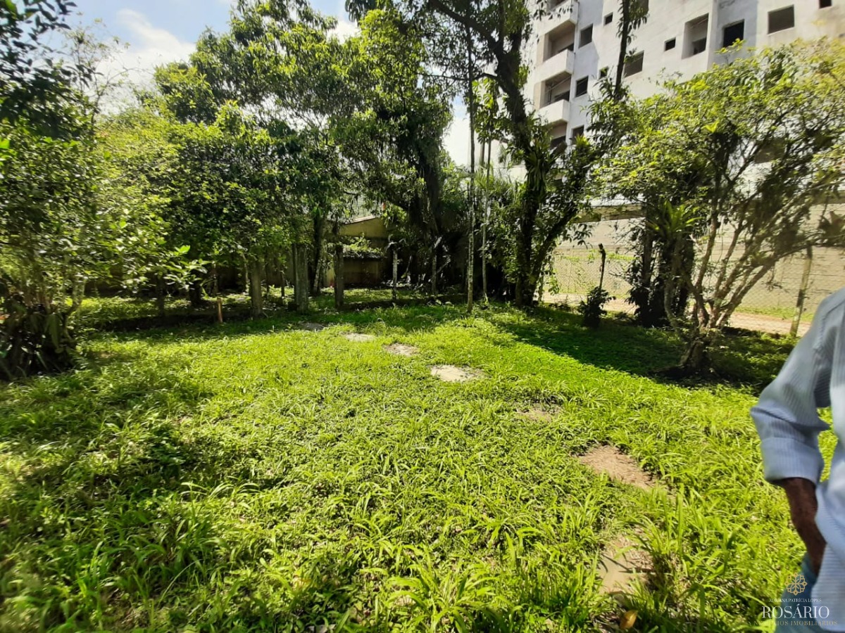 Terreno maravilhoso com 3 esquinas no pereque açu - foto 2