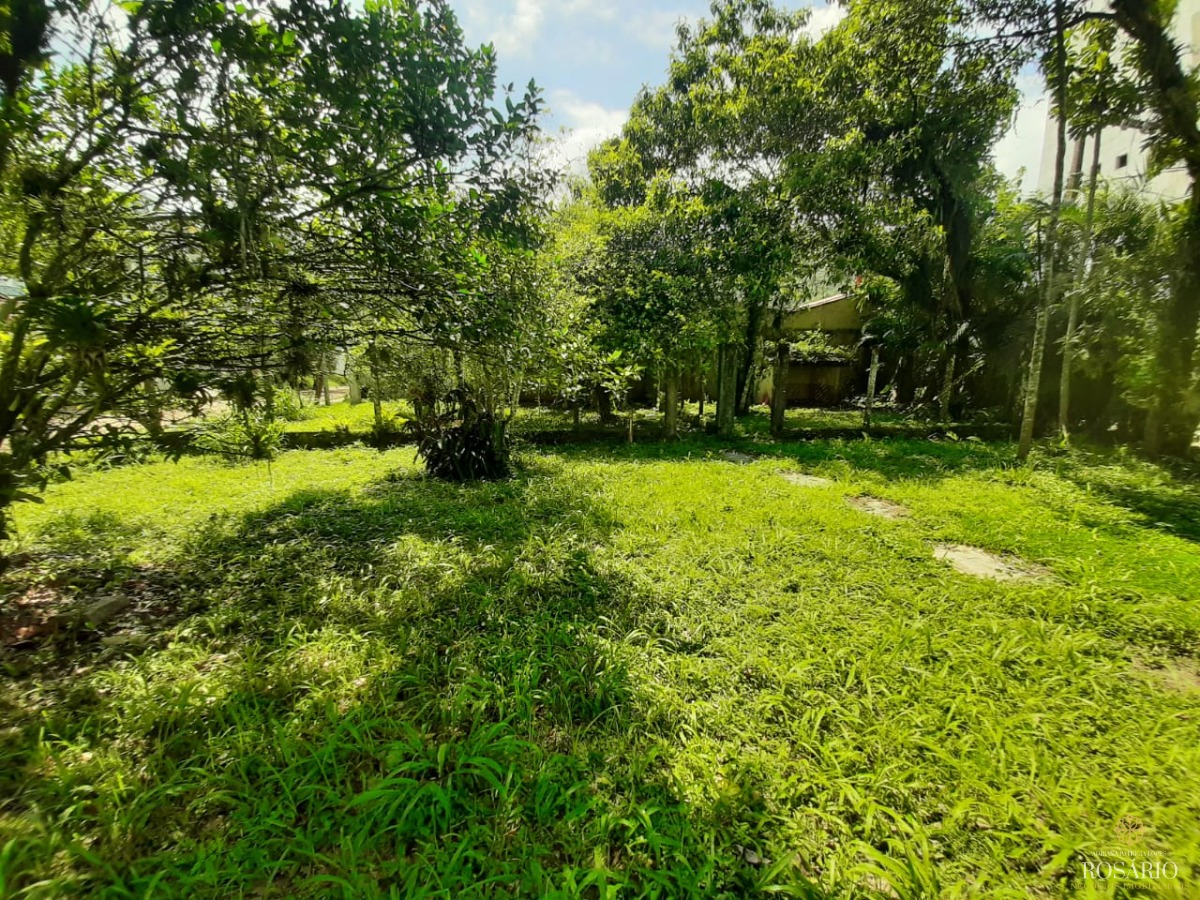 Terreno maravilhoso com 3 esquinas no pereque açu - foto 3