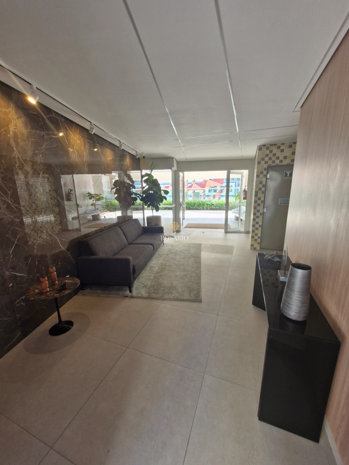Apartamento de 02 dormitórios no tenório