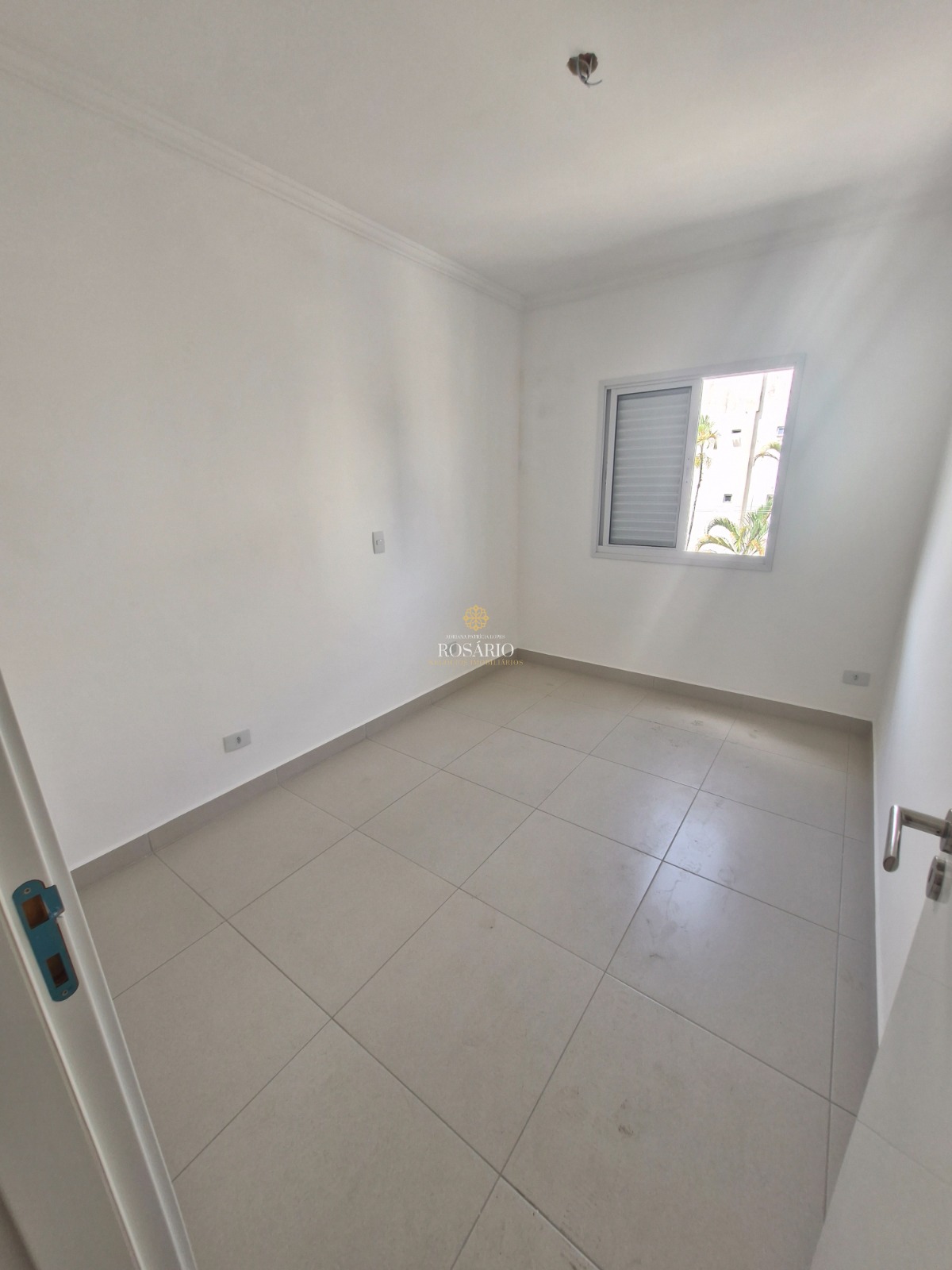 Apartamento de 02 dormitórios no tenório