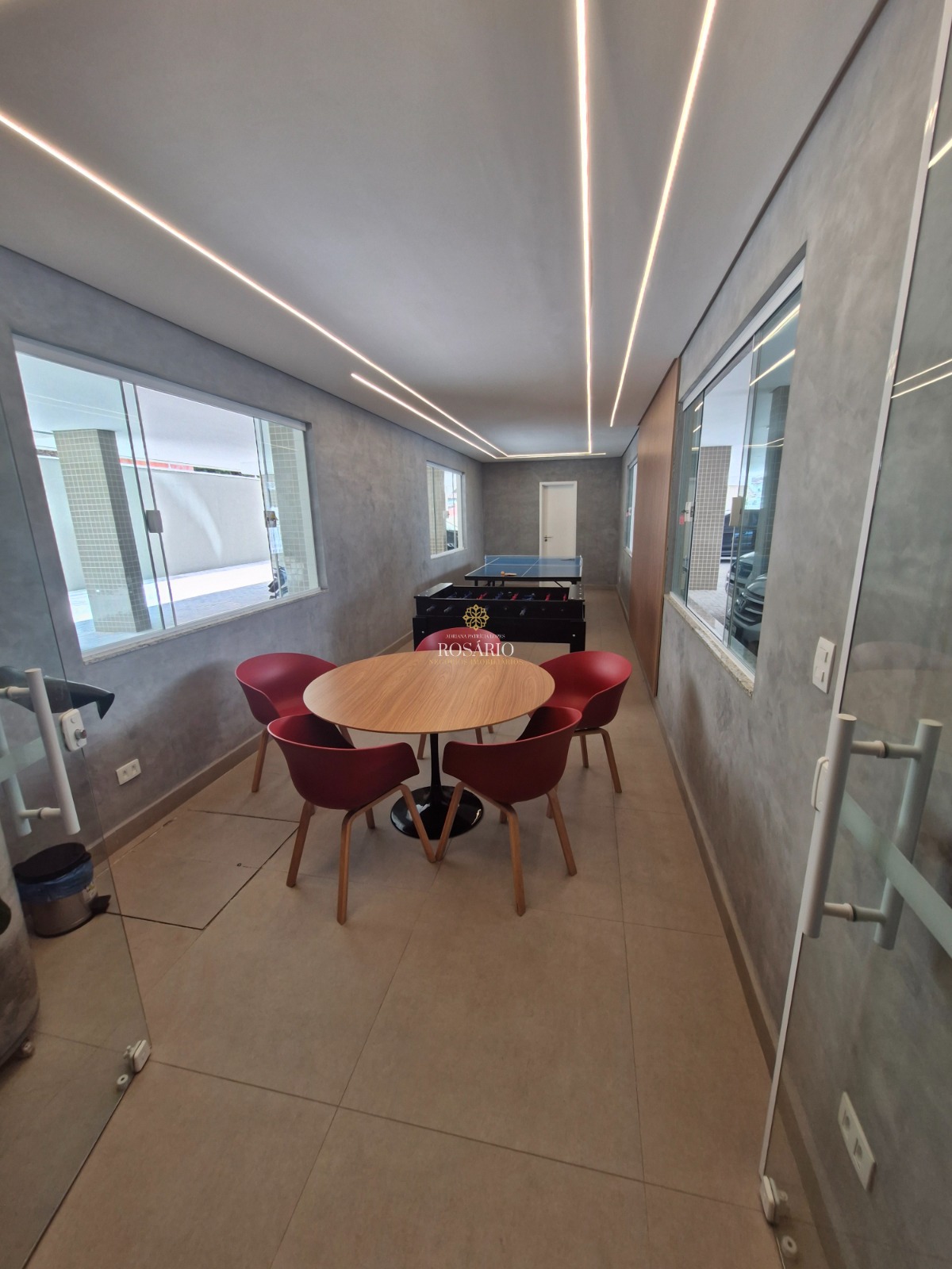 Apartamento de 02 dormitórios no tenório