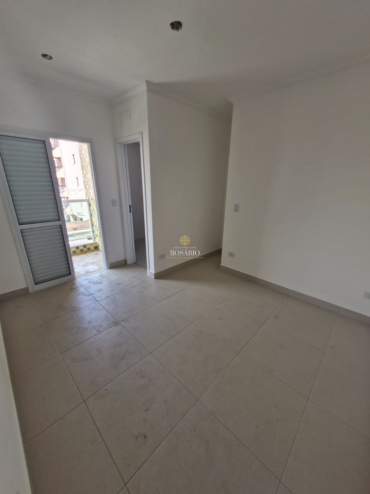 Apartamento de 02 dormitórios no tenório