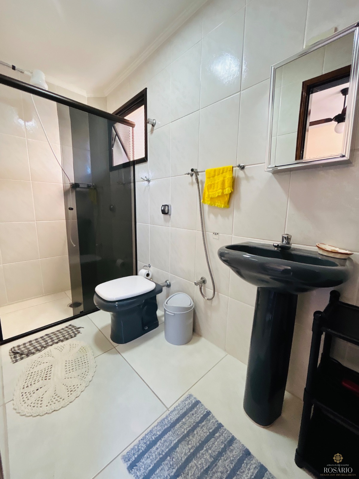 Apartamento à venda de 2 dormitórios no bairro de itaguá uba