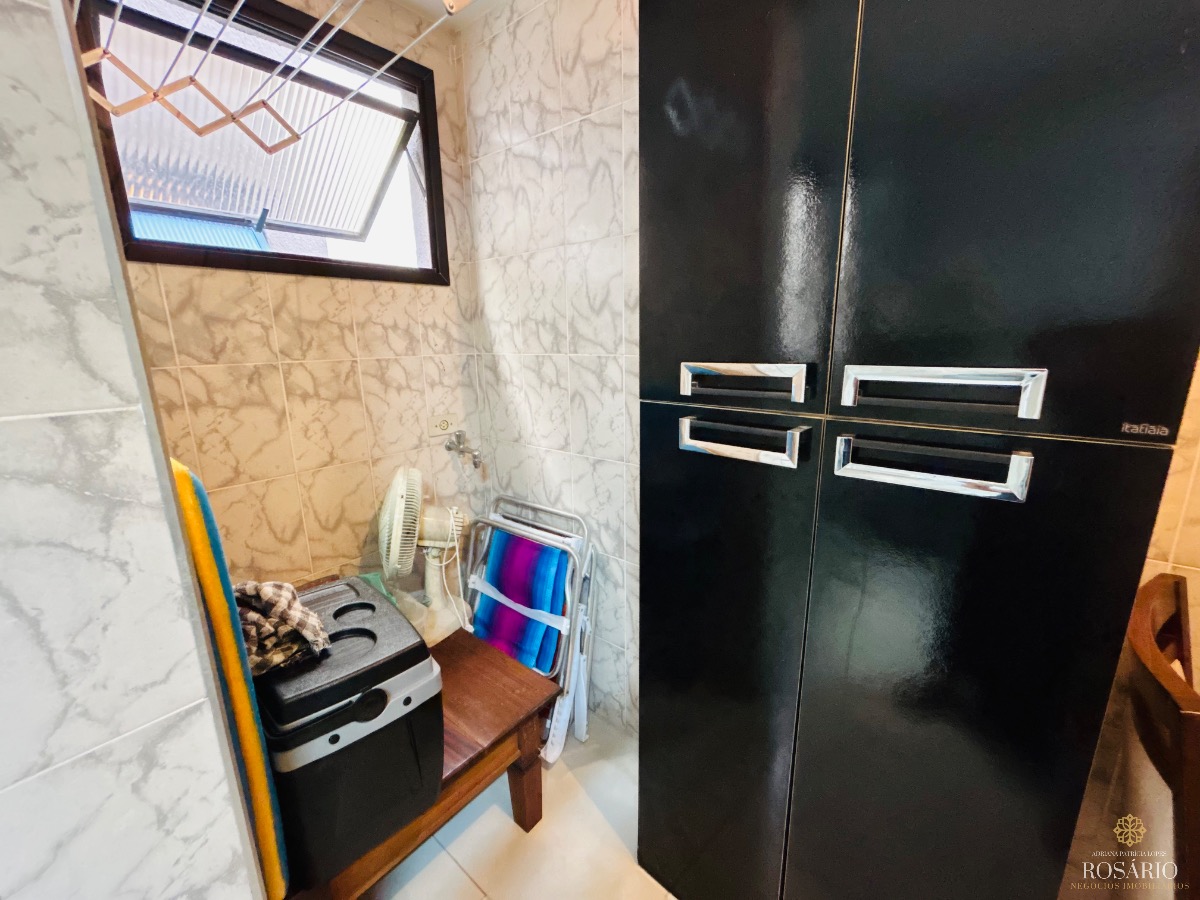 Apartamento à venda de 2 dormitórios no bairro de itaguá uba