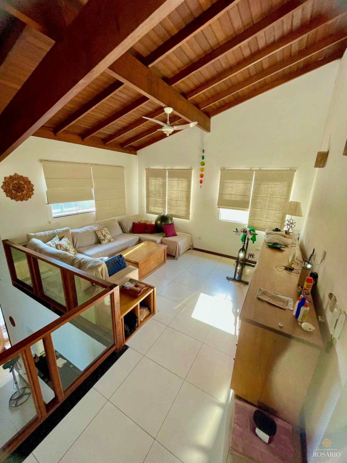 Casa com 04 suítes à venda nas toninhas