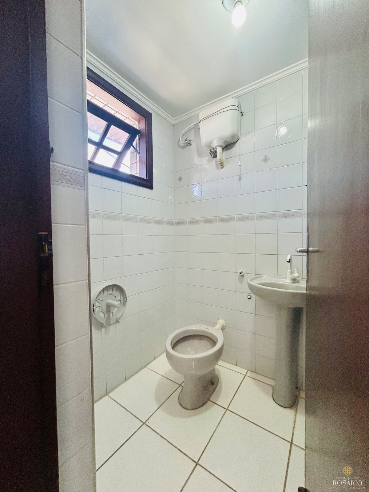 Sala comercial disponível para locação definitiva no centro 