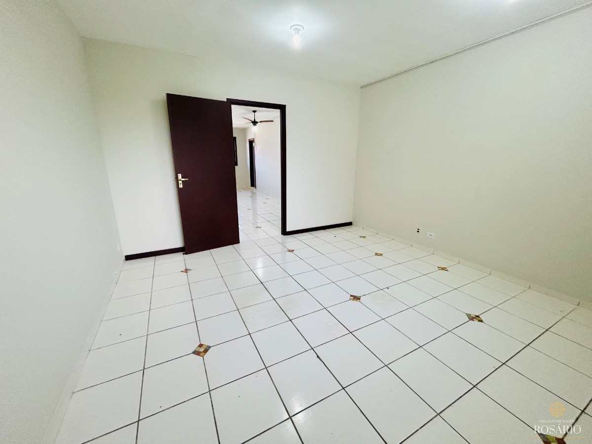 Sala comercial disponível para locação definitiva no centro 